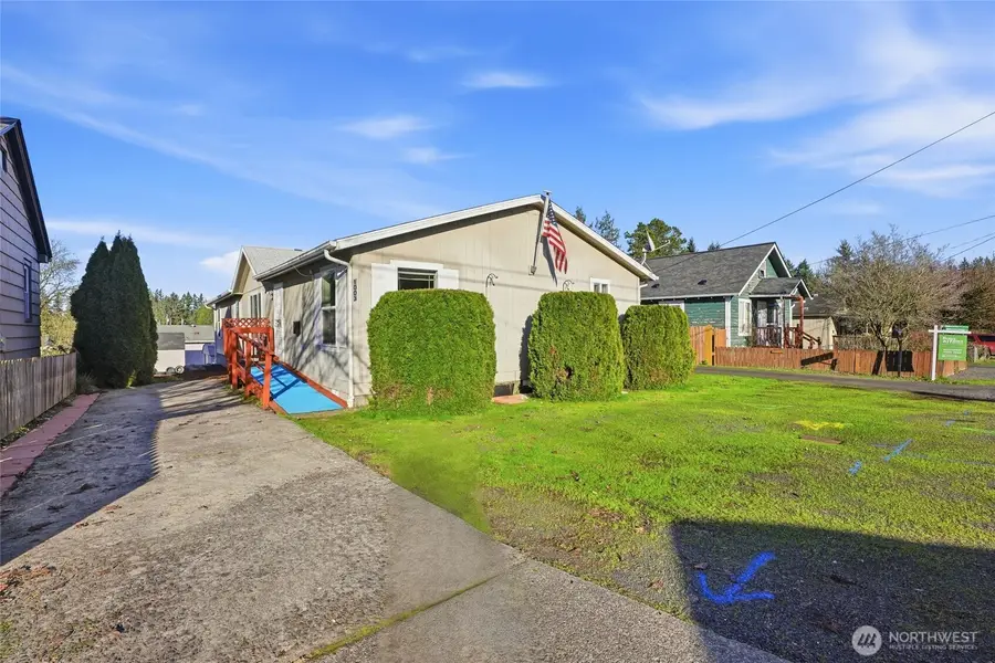1003 Lord Street, Kelso, WA 98626 - #2