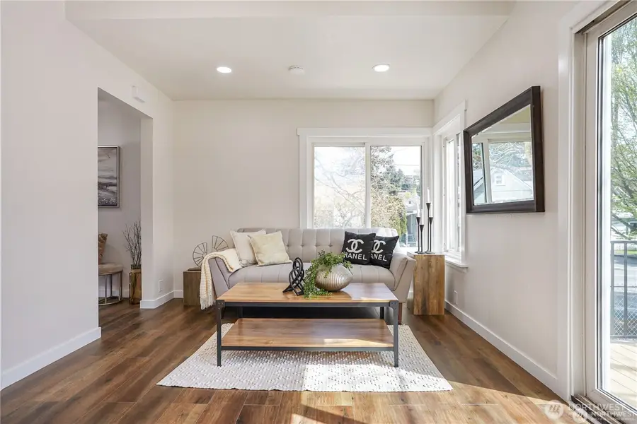 5909 8th Avenue Nw, Seattle, WA 98107 - Image #3