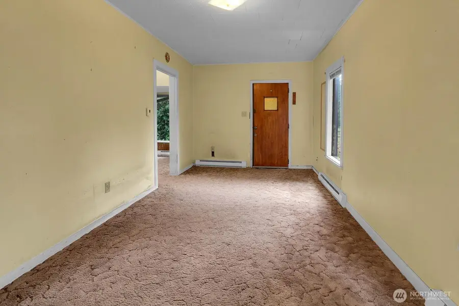 8442 24th Avenue Sw, Seattle, WA 98106 - #3