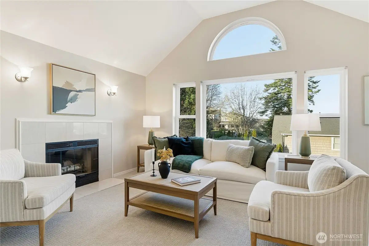 467 Newton Street #405, Seattle, WA 98109 - #1