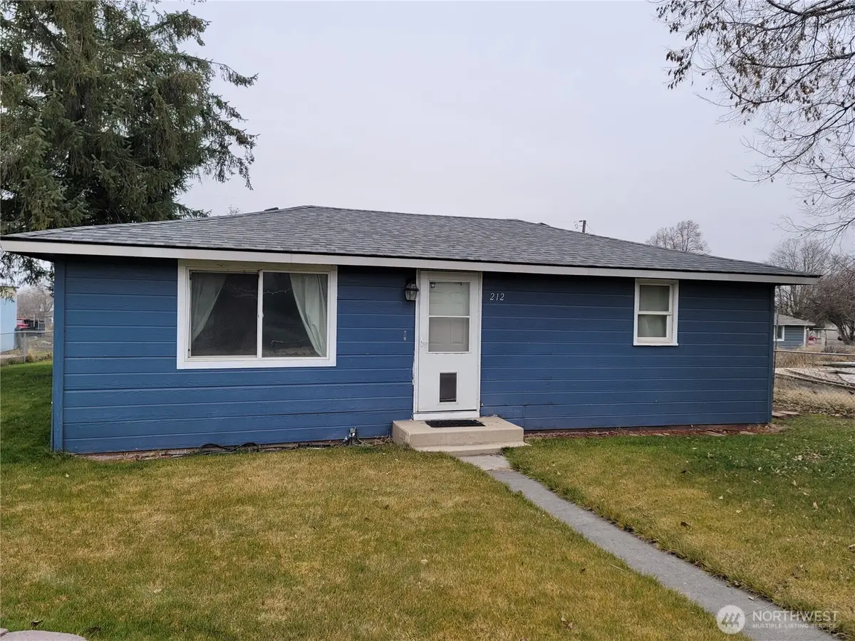 212 E 6th Avenue, Warden, WA 98857 - Image #1