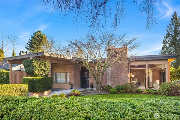 7018 32nd Avenue Ne, Seattle, WA 98115