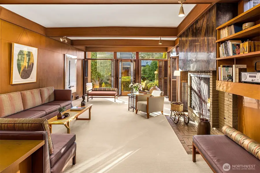 7018 32nd Avenue Ne, Seattle, WA 98115 - Image #3