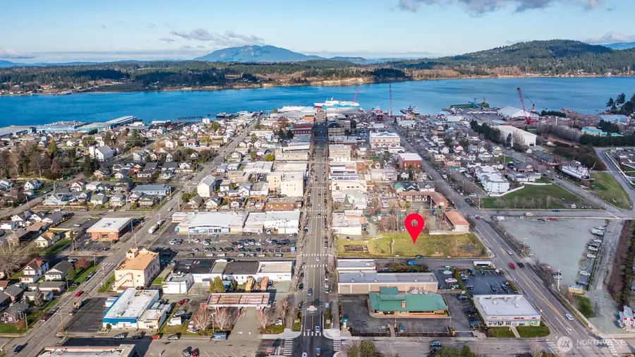 911 Commercial Avenue, Anacortes, WA 98221 - #3