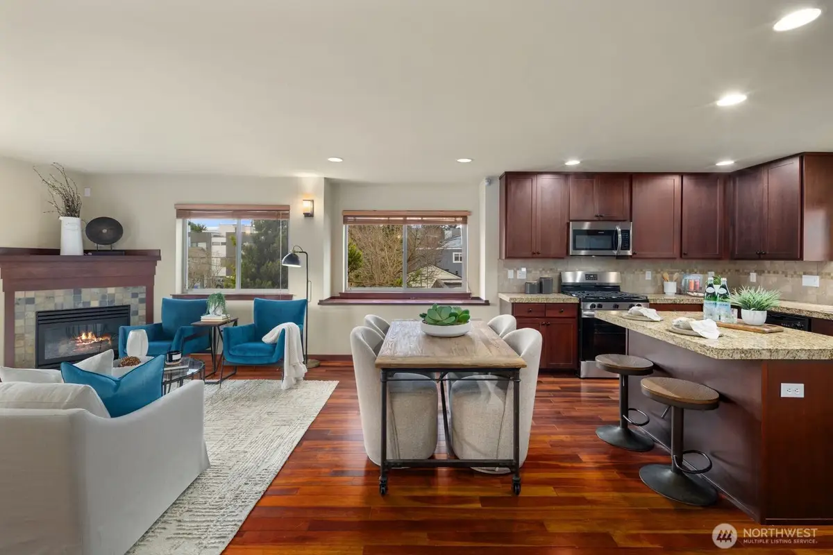 14312 Stone Ave Avenue N #B, Seattle, WA 98133 - Image #1