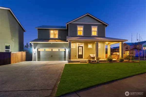 985 Riley Drive E, Enumclaw, WA 98022