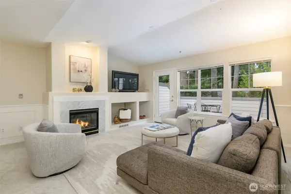 8500 Main Street #F305, Edmonds, WA 98026