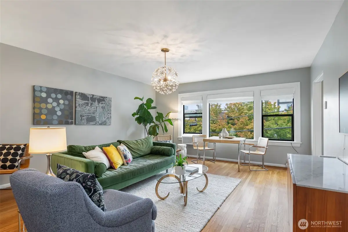 1136 13th Avenue Avenue #305, Seattle, WA 98122 - Image #1