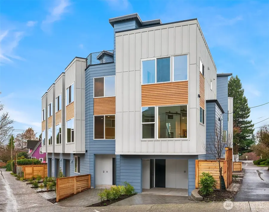 217 NE 75th Street, Seattle, WA 98115 - Image #2