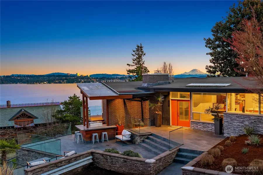 5323 NE 42nd Street, Seattle, WA 98105 - Image #2