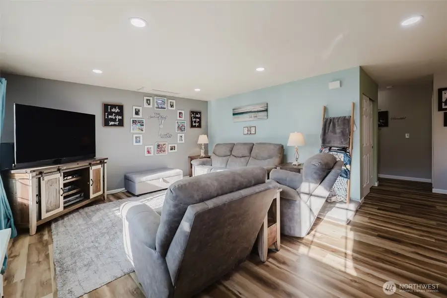 387 Max William Loop, Poulsbo, WA 98370 - Image #3