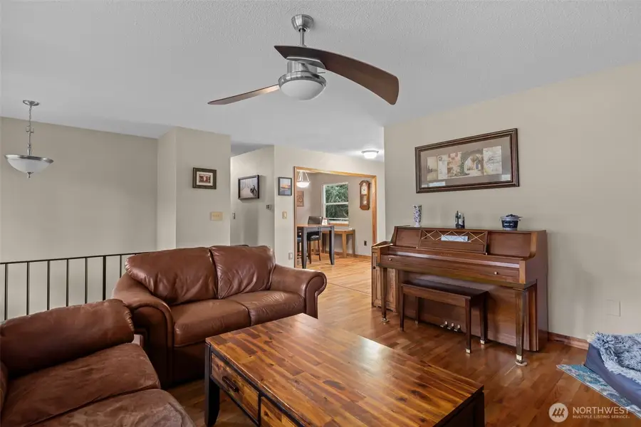 4901 66th Avenue W, University Place, WA 98467 - Image #3