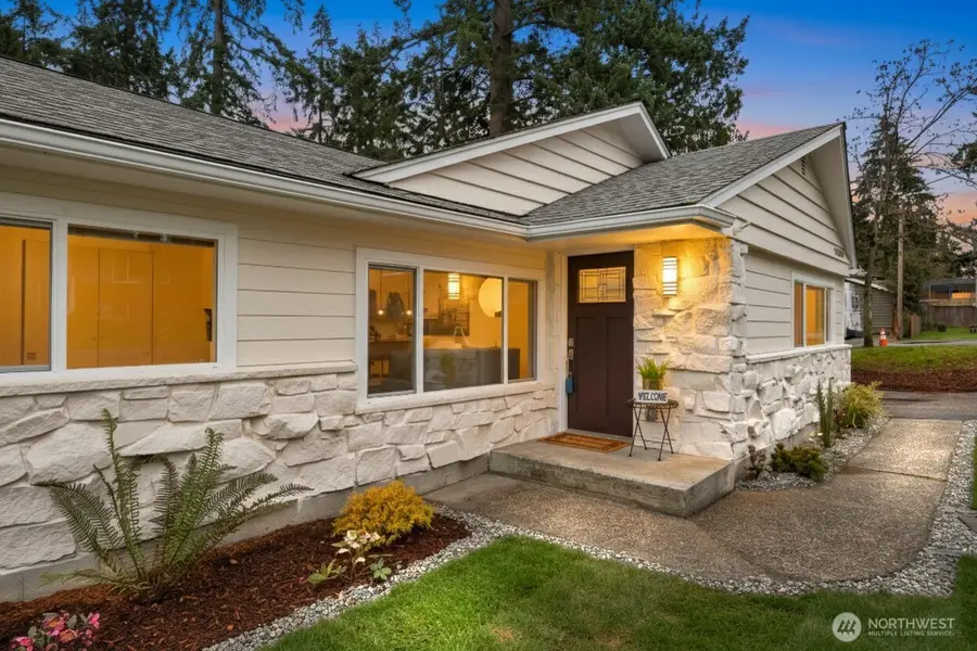 20008 Meridian Place N, Shoreline, WA 98133 - #3