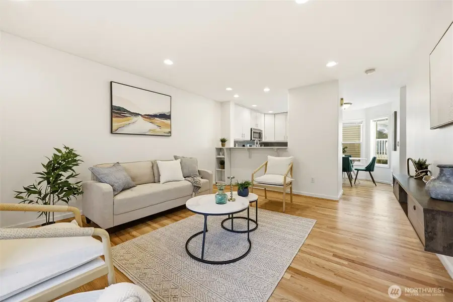 1227 NE 135th St, Seattle, WA 98125 - Image #3