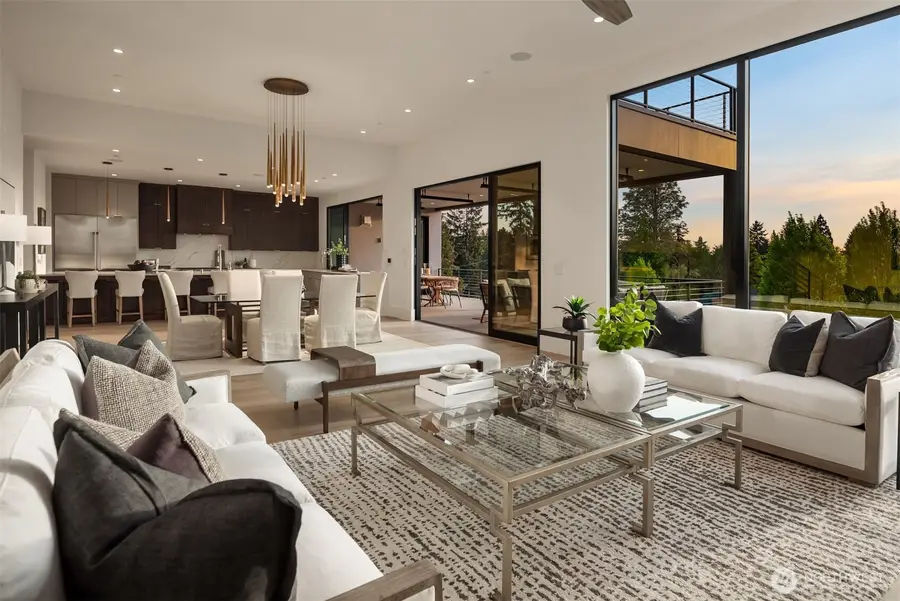 1032 89th Avenue Ne, Bellevue, WA 98004 - #3