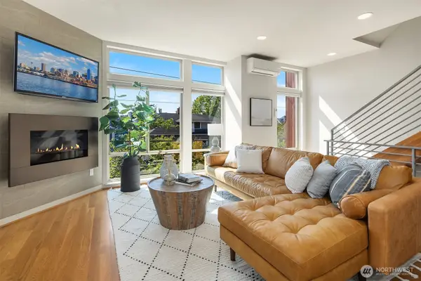 1704 E Marion Street, Seattle, WA 98122