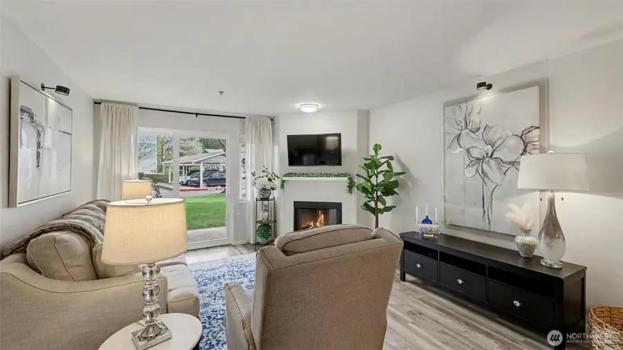 250 Dogwood Street #E-102, Issaquah, WA 98027 - Image #2