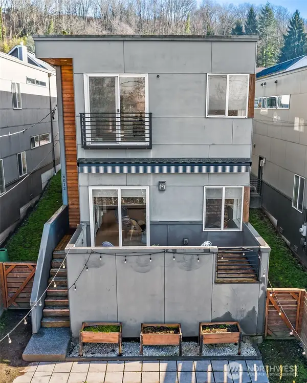 6012 18th Avenue S, Seattle, WA 98108