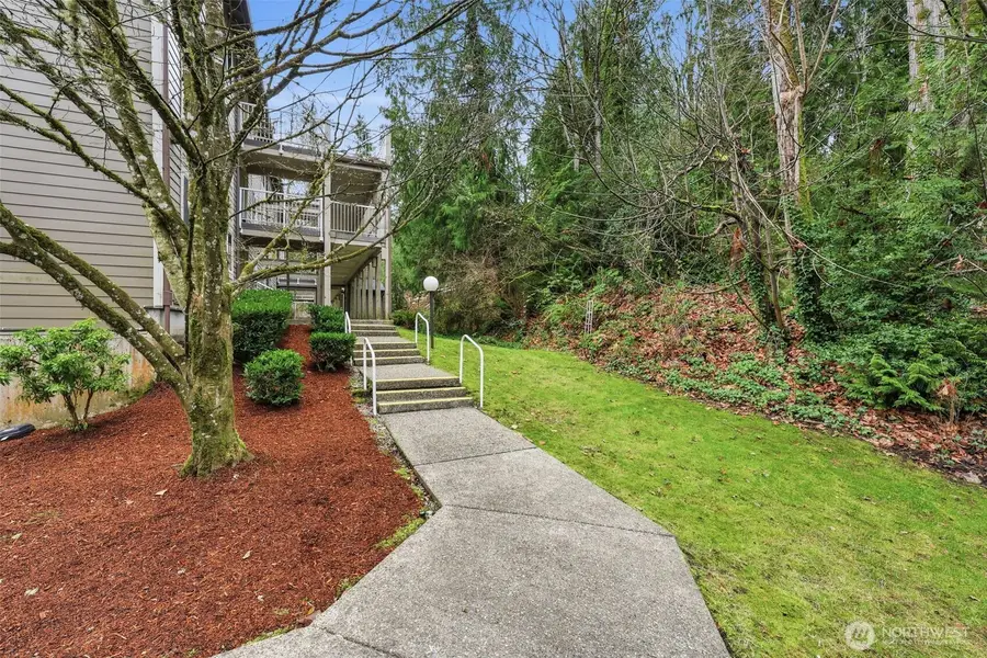 206 Mountain Park Boulevard Sw #D204, Issaquah, WA 98027 - #2