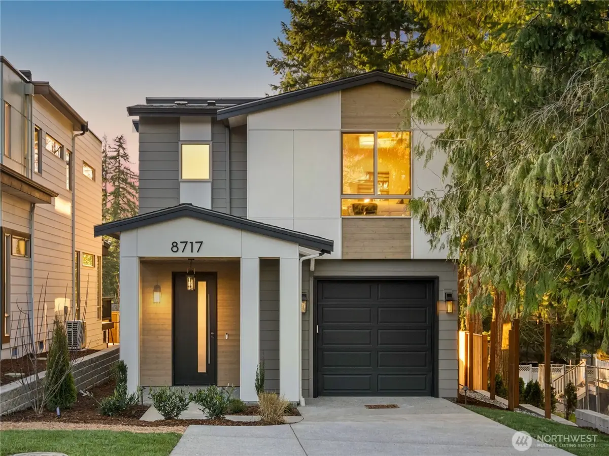 8717 126th Avenue Ne, Kirkland, WA 98033 - #1