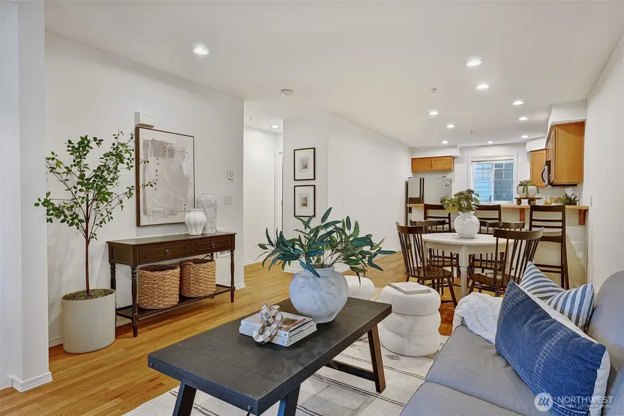 12017 32nd Avenue Ne #B, Seattle, WA 98125 - Image #3