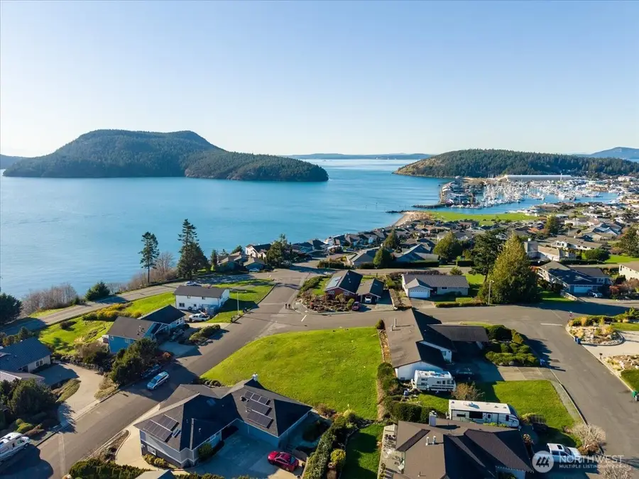 4708 Bryce Drive, Anacortes, WA 98221 - Image #3