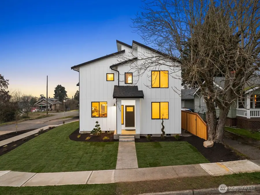 3209 E J Street, Tacoma, WA 98404 - Image #2