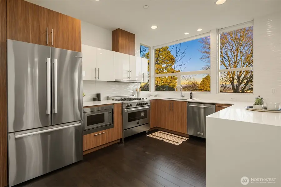 928 34th Avenue, Seattle, WA 98122 - #2