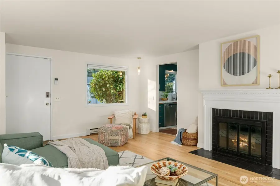 13308 1st Ave Ne, Seattle, WA 98125 - Image #3