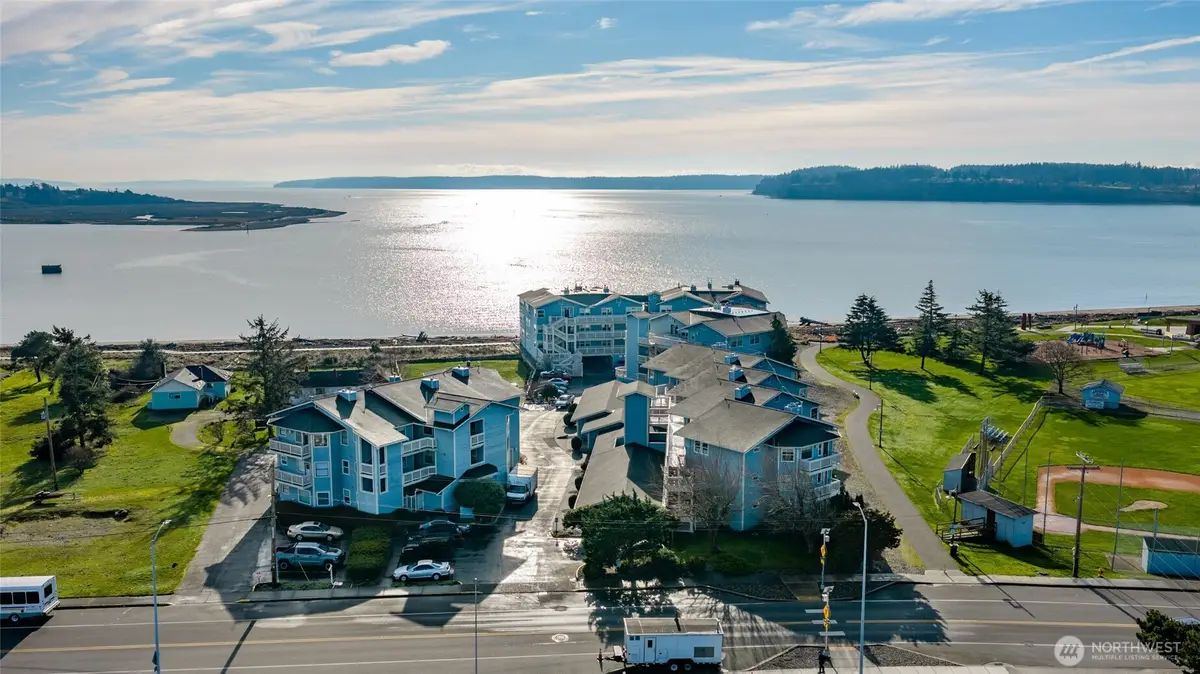 651 SE Bayshore #B301, Oak Harbor, WA 98277 - #1