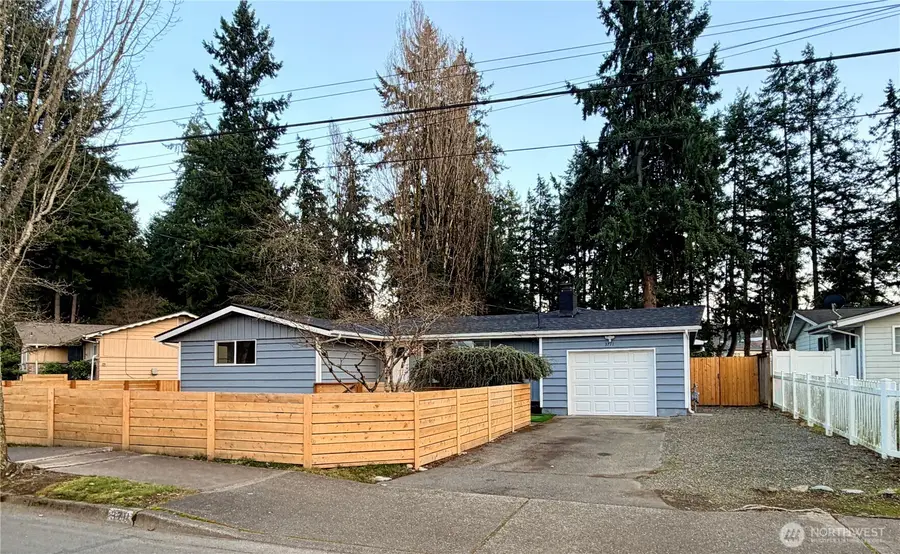 3711 Grandview Drive W, University Place, WA 98465 - Image #2