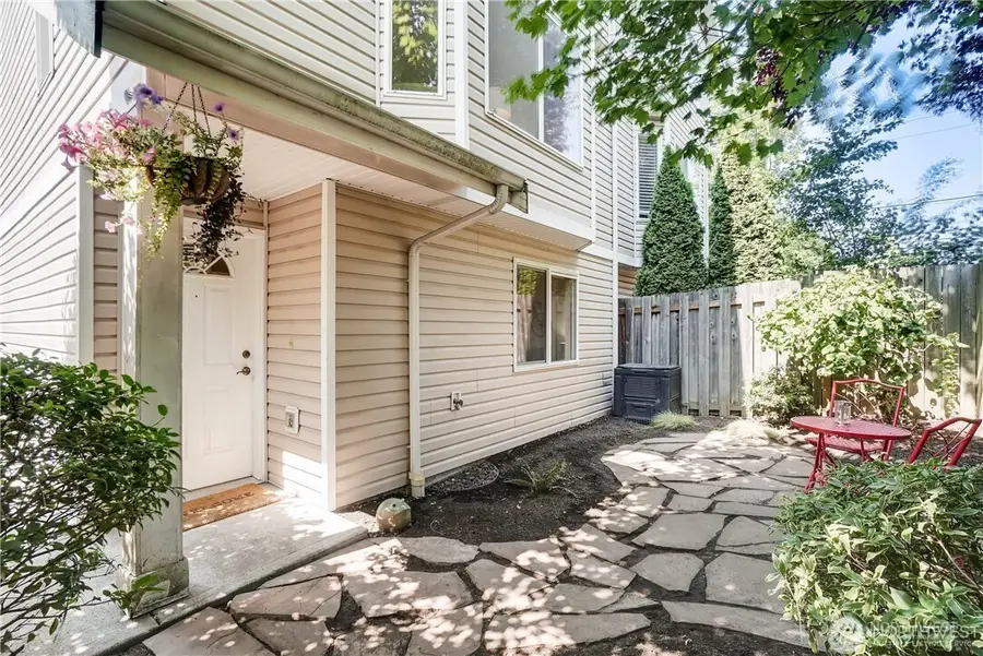 1417 N 97th Street, Seattle, WA 98103 - Image #2