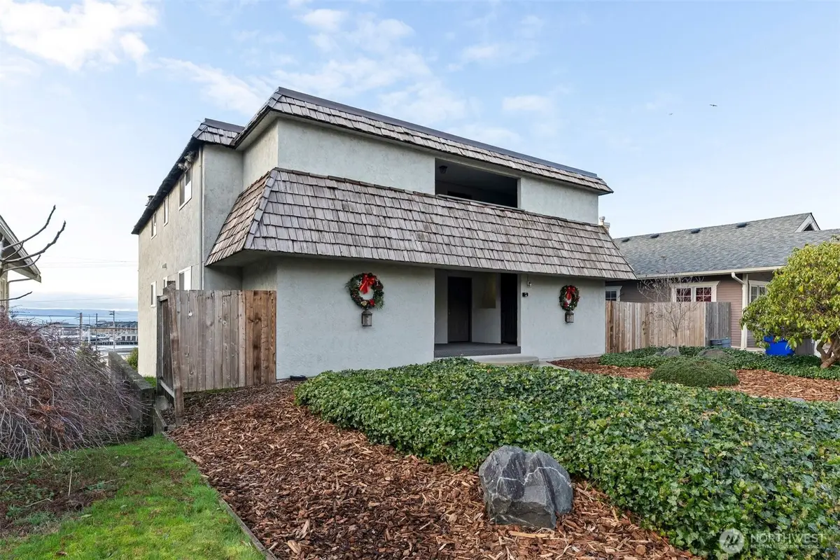 2210 Grand Avenue, Everett, WA 98201 - #1