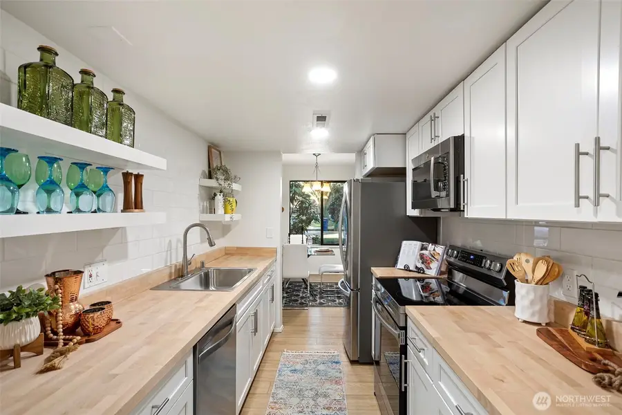 14331 124th Avenue Ne #C26, Kirkland, WA 98034 - #3