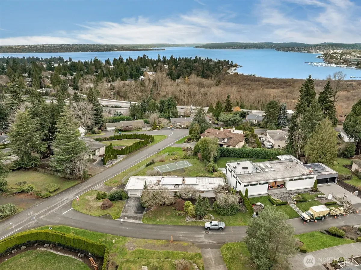 9808 NE 33rd Street, Bellevue, WA 98004 - #1