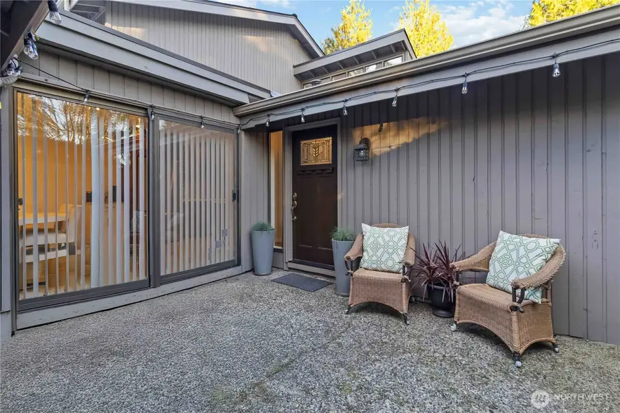 112 141st Place Ne #10B, Bellevue, WA 98007 - #2