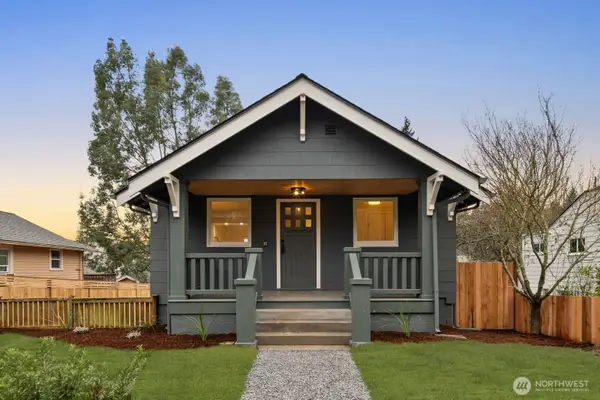 4521 47th Avenue Sw, Seattle, WA 98116