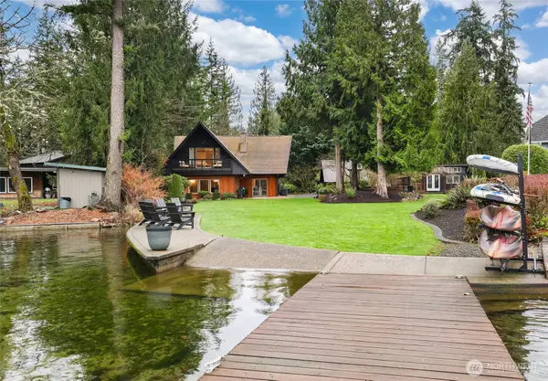 12528 Clear Lake North Road E, Eatonville, WA 98328