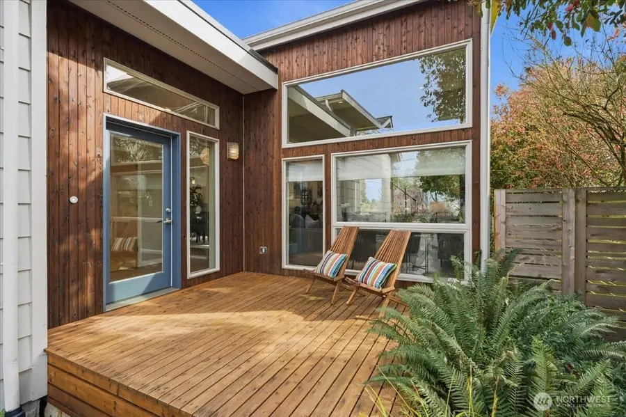 711 N 97th Street, Seattle, WA 98103 - #2