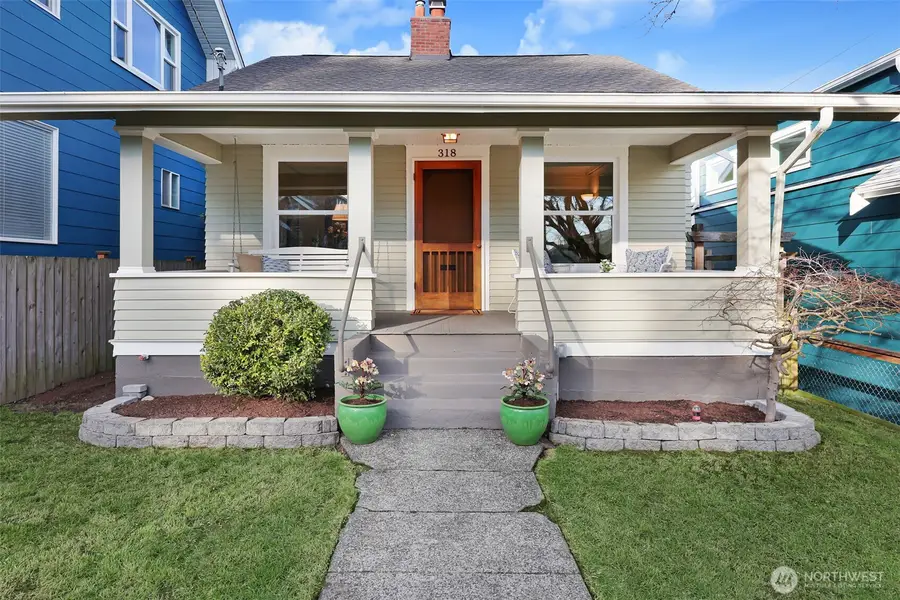 318 N 77th Street, Seattle, WA 98103 - Image #2