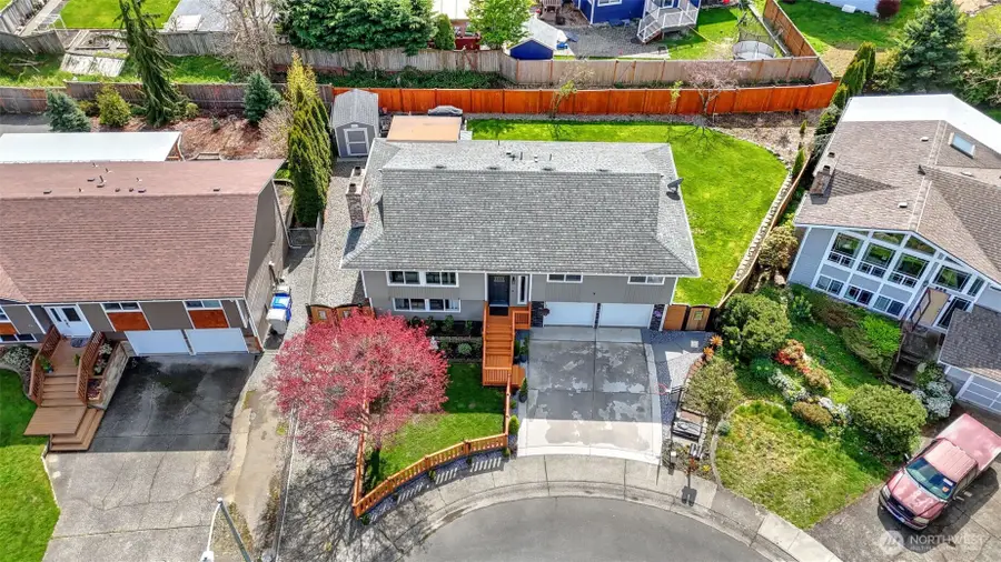 950 Anacortes Court Ne, Renton, WA 98059 - Image #3