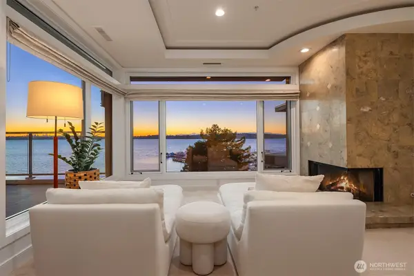 225 2nd Street S #D7, Kirkland, WA 98033