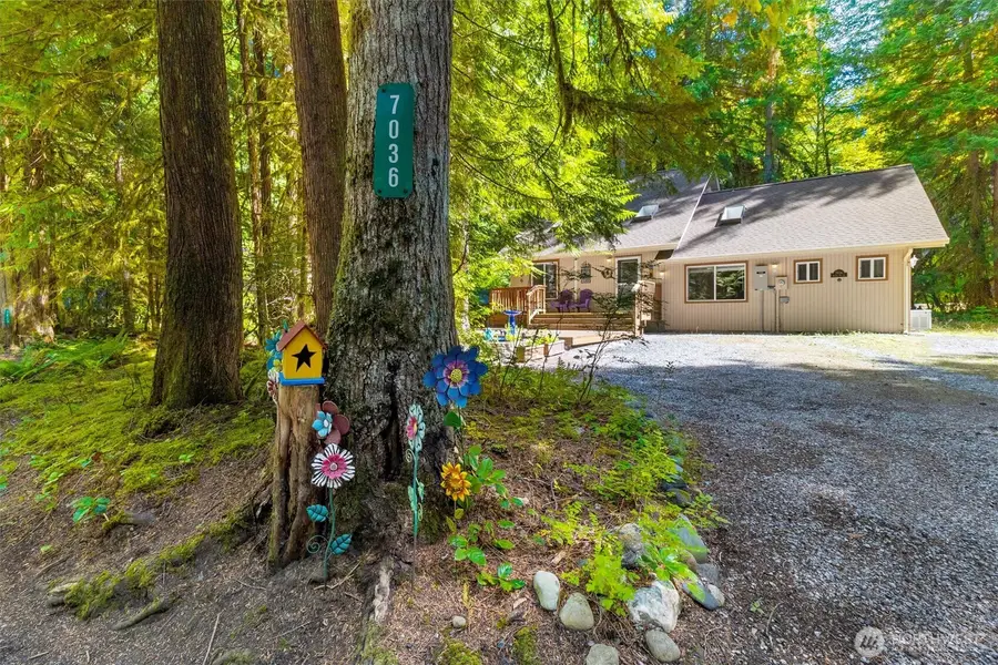 7036 Rainier Way, Glacier, WA 98244 - #2