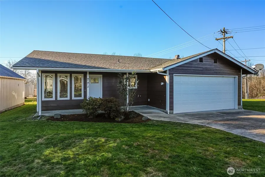 771 NE Mcbride Court, Castle Rock, WA 98611 - Image #2