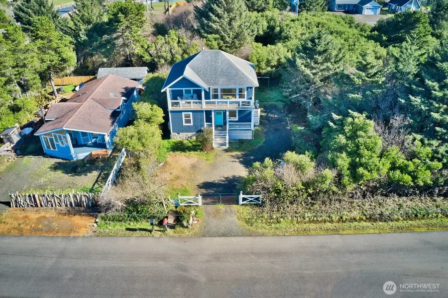 126 Sand Dune Avenue Nw, Ocean Shores, WA 98569 - #2