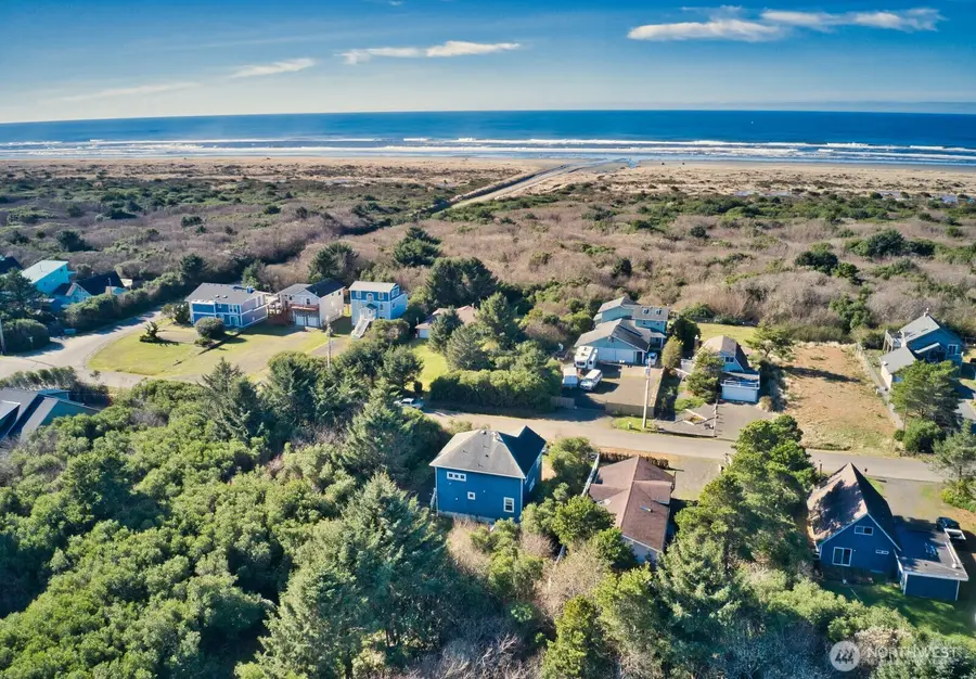 126 Sand Dune Avenue Nw, Ocean Shores, WA 98569 - #3