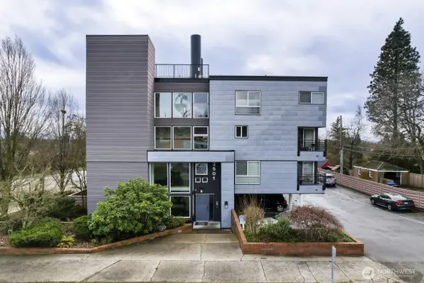 3501 SW Holden Street #303, Seattle, WA 98126