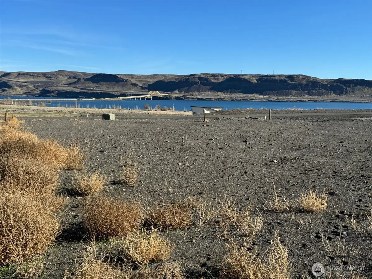 531 Bridgeview Drive #5, Vantage, WA 98950 - #1