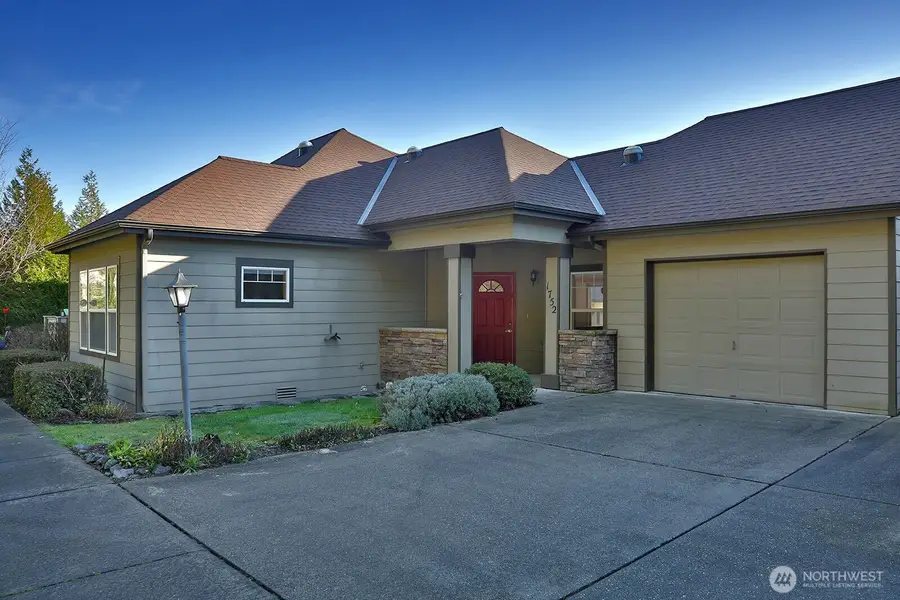 1752 Lee Court #5, Freeland, WA 98249 - Image #2