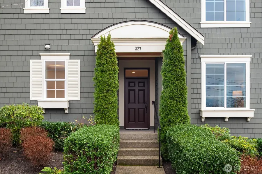 327 4th Avenue S, Kirkland, WA 98033 - #2
